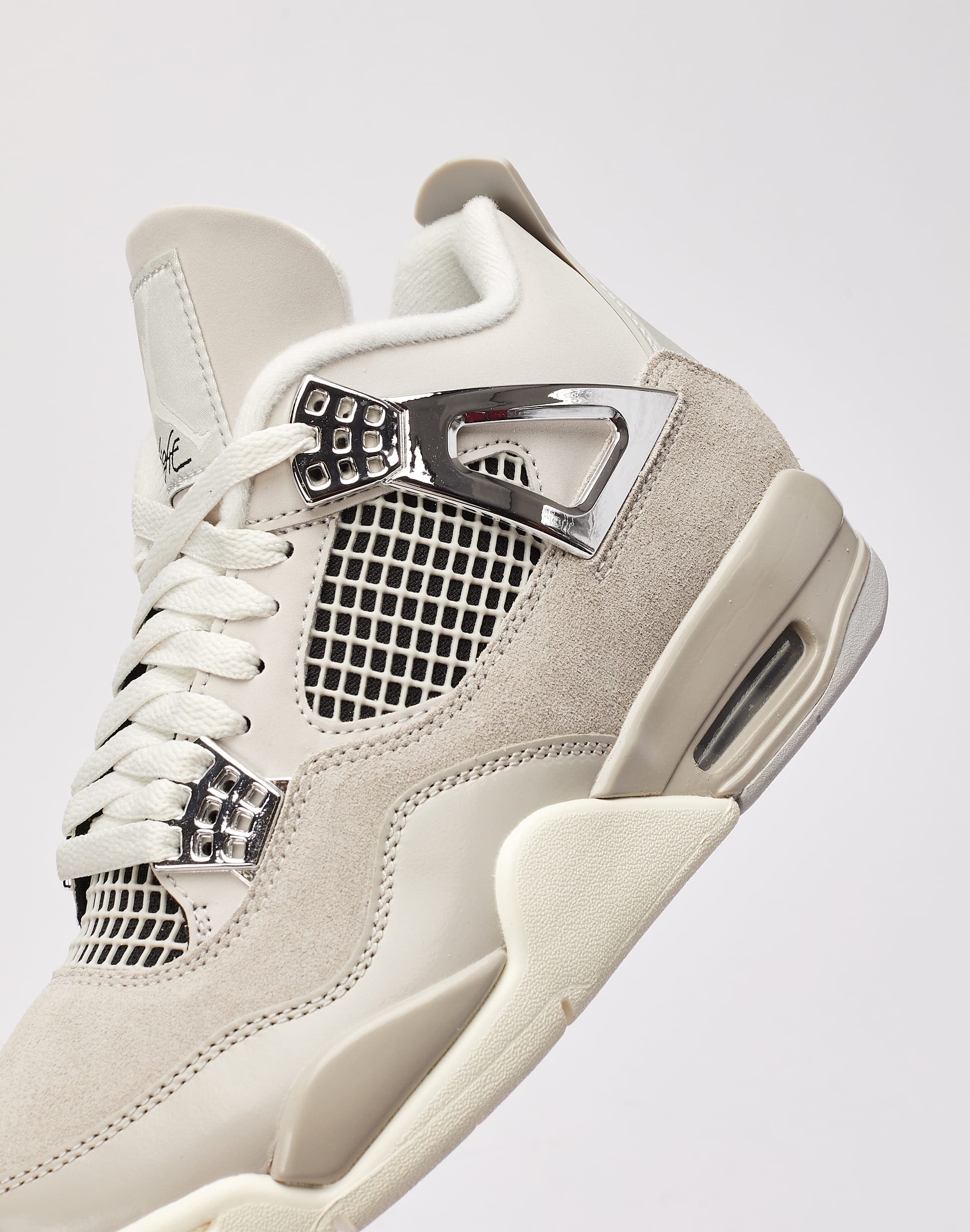 Air Jordan 4 "Frozen Moments"